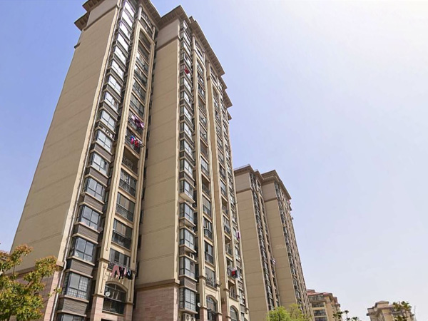 宿州上河城小區(qū)定制鋁合金百葉窗、陽臺(tái)護(hù)欄案例