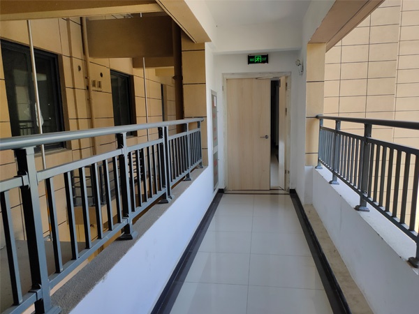 走廊陽(yáng)臺(tái)護(hù)欄