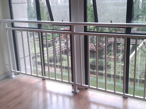 小區(qū)窗戶護欄 小區(qū)窗戶護欄