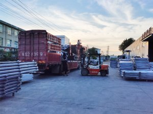 金用護(hù)欄2020年8月16日鋅鋼陽臺護(hù)欄裝車發(fā)貨！