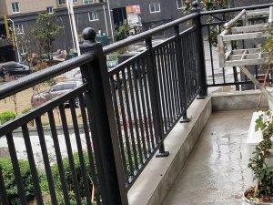 陽臺護(hù)欄價格計(jì)算方法