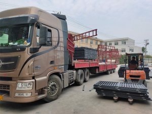 金用護欄2020年9月25日鋅鋼百葉窗發貨！