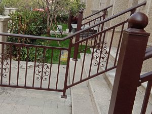 批量定制樓梯扶手，這幾種材質的樓梯扶手最值得選擇！