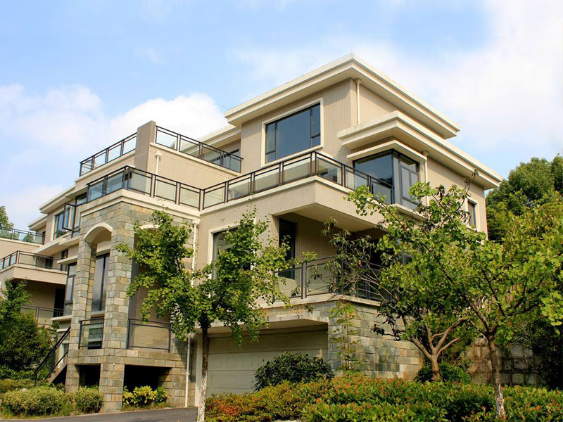 黃山鴻威東方麗景別墅樓梯扶手、陽臺玻璃護欄定制