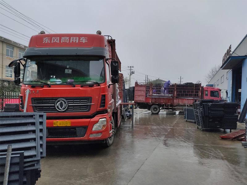 金用護欄2020年12月2日鋁合金百葉窗發(fā)貨！