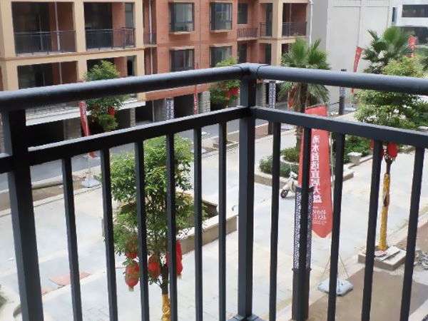 安徽護欄廠家哪家的產(chǎn)品性價比高？