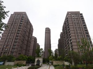 合肥高速時代城小區空調護欄、樓梯扶手定制