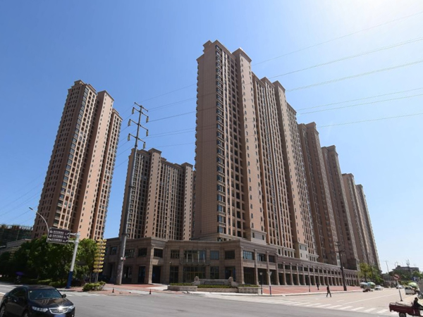 池州凱旋公館小區項目定制百葉窗、陽臺欄桿