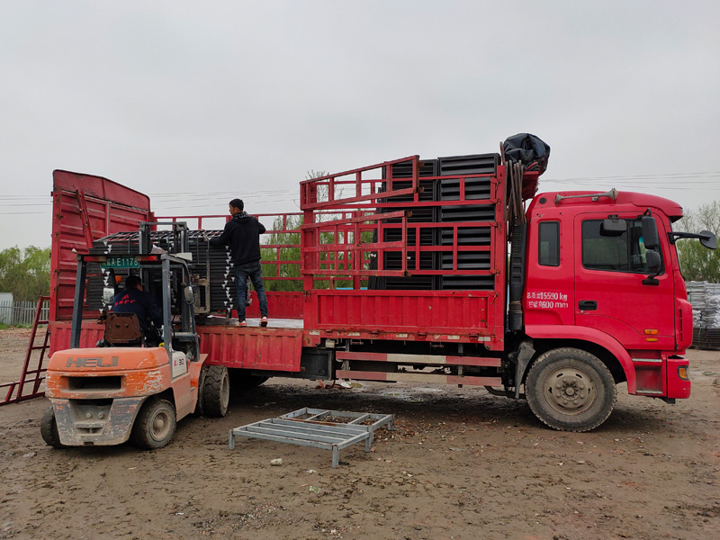 金用護欄2021年3月31日鋅鋼百葉窗發(fā)貨！