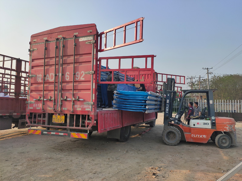 金用護(hù)欄2021年4月15日鋅鋼陽臺(tái)護(hù)欄發(fā)貨！