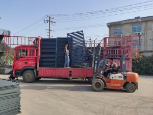 金用護欄2021年4月30日鋅鋼百葉窗發(fā)貨！