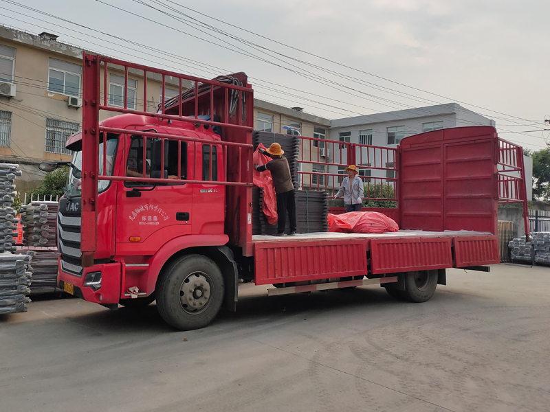 金用護欄2021年6月9日鋅鋼護窗欄桿發(fā)貨！