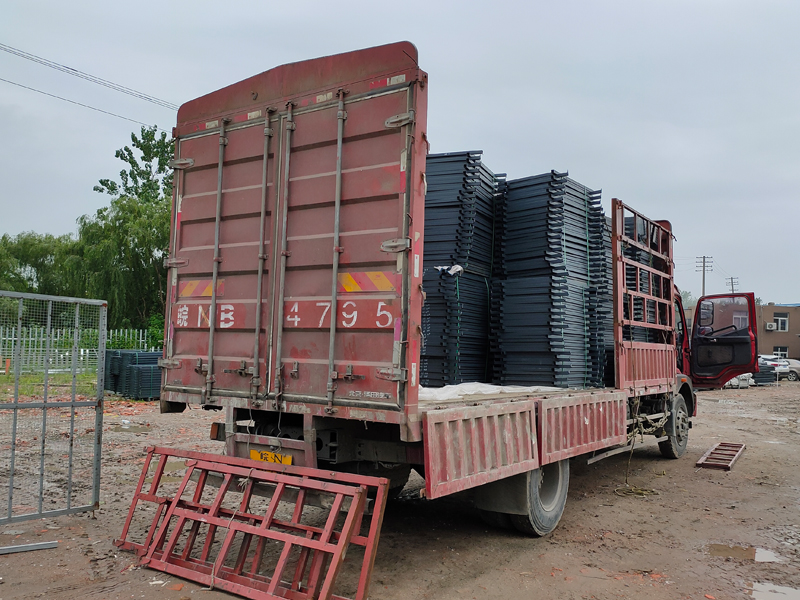 金用護(hù)欄2021年6月18日鋅鋼護(hù)窗欄桿發(fā)貨！