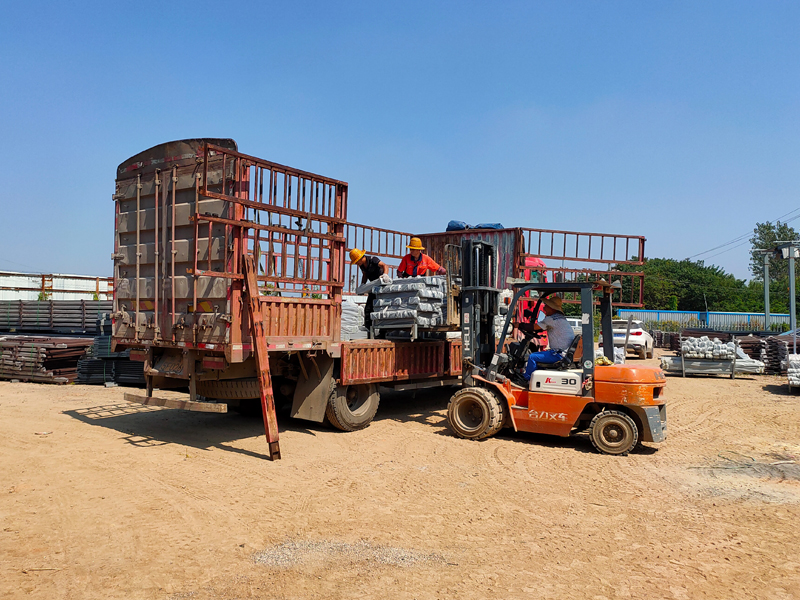 金用護(hù)欄2021年9月13日鋅鋼陽(yáng)臺(tái)護(hù)欄發(fā)貨! 金用護(hù)欄2021年9月13日鋅鋼陽(yáng)臺(tái)護(hù)欄發(fā)貨!