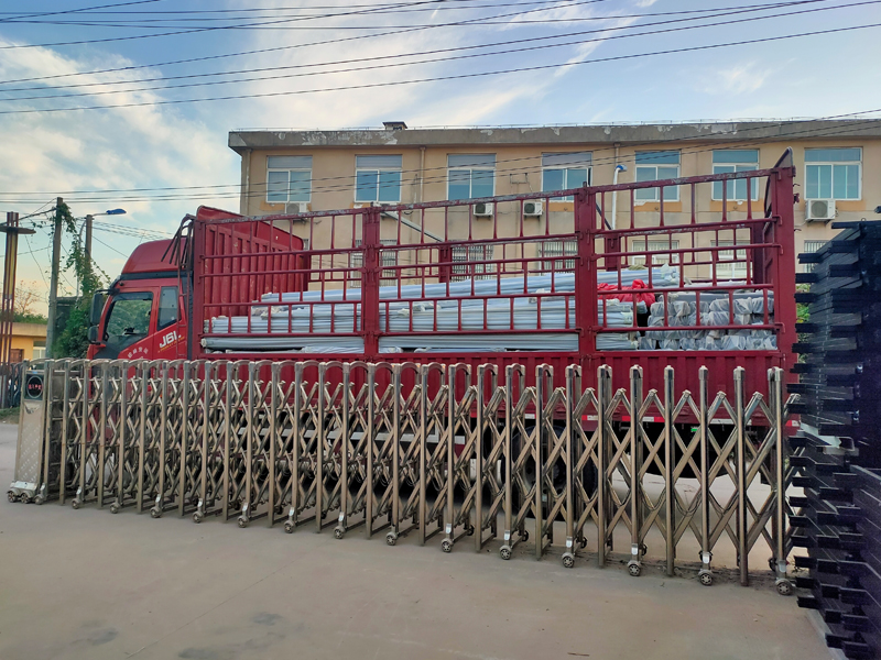 金用護(hù)欄2021年9月15日鋅鋼陽(yáng)臺(tái)護(hù)欄發(fā)貨! 金用護(hù)欄2021年9月15日鋅鋼陽(yáng)臺(tái)護(hù)欄發(fā)貨!