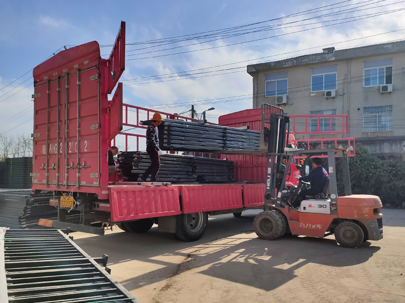 金用護欄2021年11月13日鋅鋼陽臺護欄發貨！