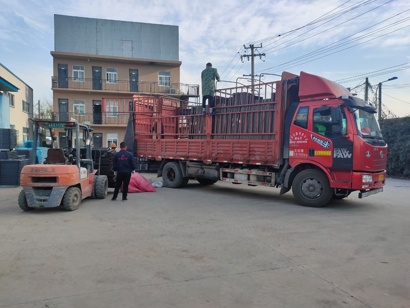 金用護欄2021年12月1日鋅鋼百葉窗發貨! 金用護欄2021年12月1日鋅鋼百葉窗發貨!