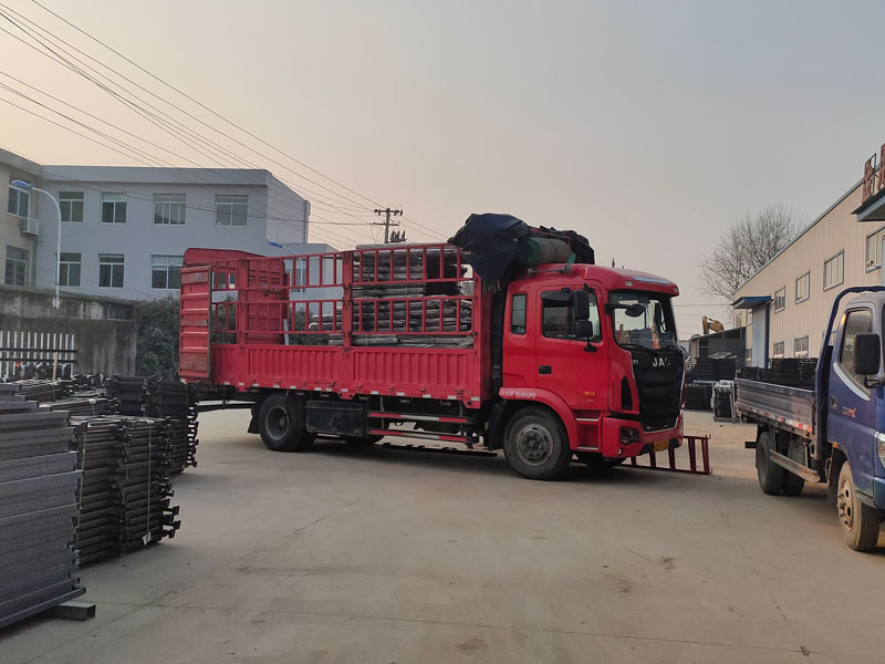 金用護欄2022年2月25日鋅鋼陽臺護欄裝車發貨! 金用護欄2022年2月25日鋅鋼陽臺護欄裝車發貨!