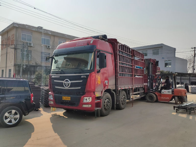 金用護欄2022年3月1日鋅鋼百葉窗裝車發(fā)貨！