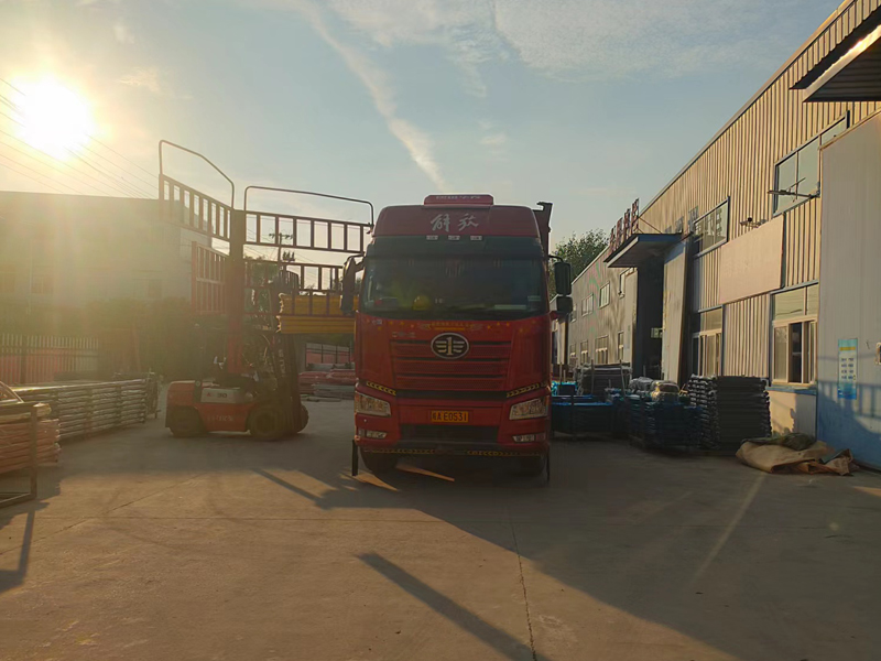 金用護欄2022年8月16日鋅鋼護欄裝車發貨! 金用護欄2022年8月16日鋅鋼護欄裝車發貨!