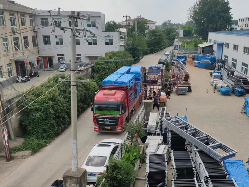 2023年7月6日鋅鋼陽臺護欄裝車發(fā)貨！