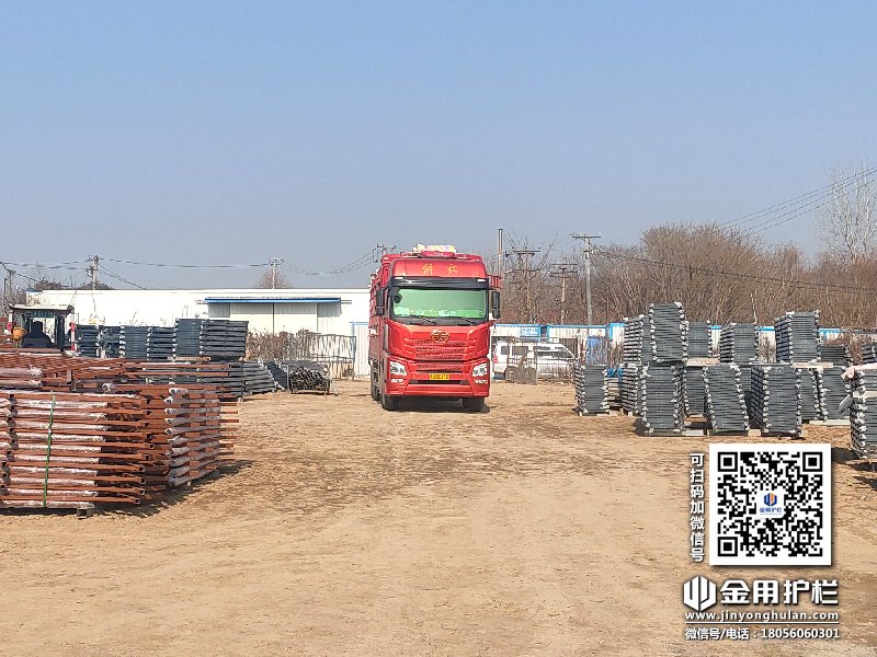 2024年1月12日鋅鋼百葉窗裝車發(fā)貨！