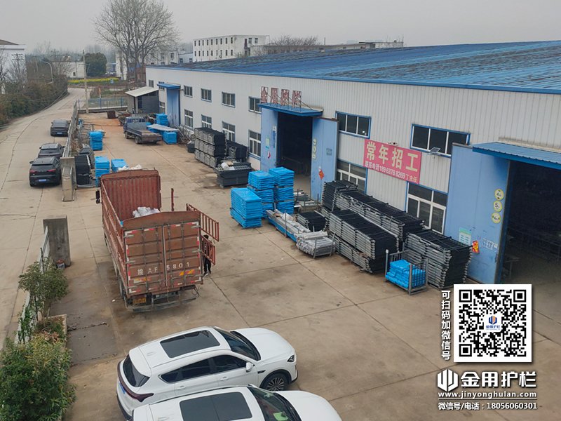 2024年3月29日鋅鋼組裝式欄桿裝車發貨！