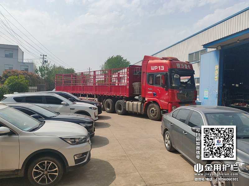 2024年4月15日鋅鋼陽臺護(hù)欄裝車發(fā)貨！