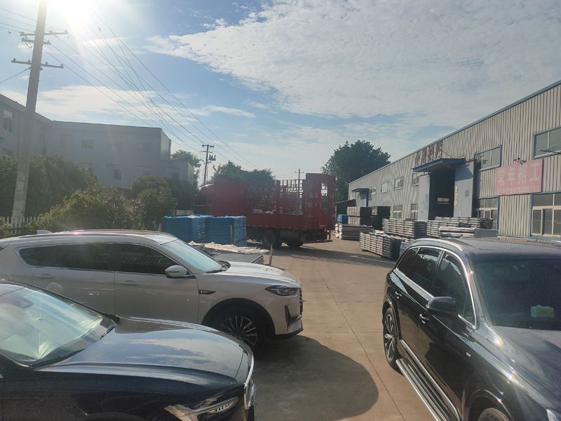 2024年7月23日鋅鋼百葉窗裝車發貨！