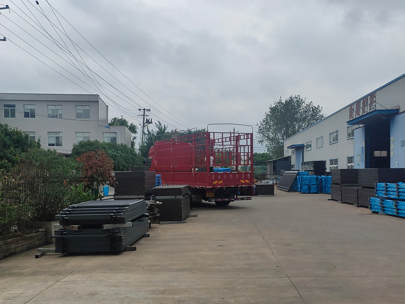2024年9月19日鋅鋼百葉窗裝車發貨！