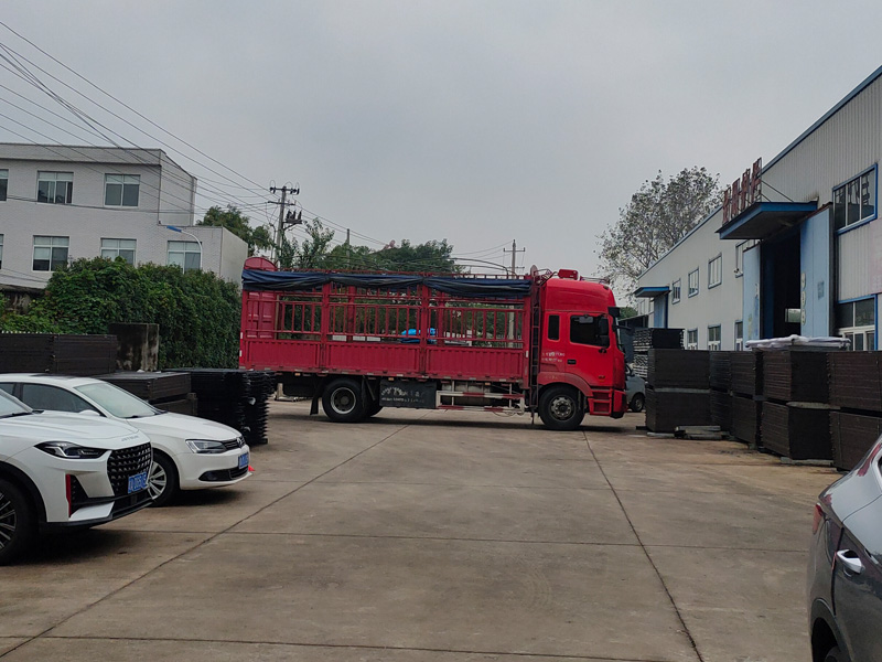 2024年10月22日鋅鋼飄窗欄桿裝車發貨! 2024年10月22日鋅鋼飄窗欄桿裝車發貨!