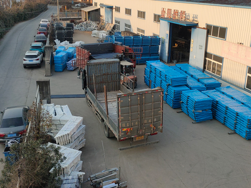 2024年12月31日鋅鋼百葉窗裝車發貨！