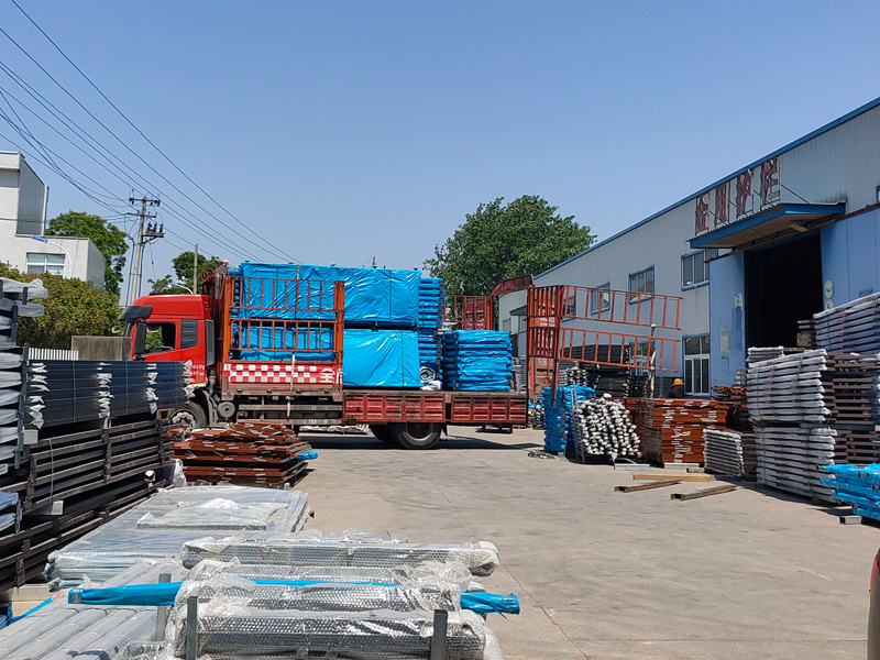 2025年5月15日鋅鋼陽臺護欄裝車發貨！